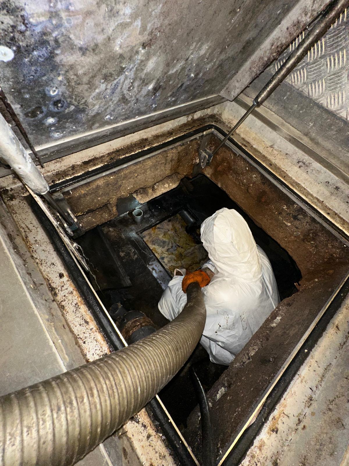 Processus de pompage bac à graisse